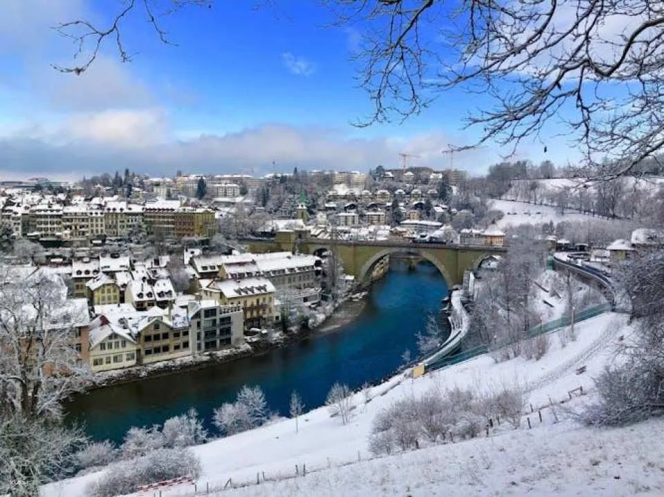 Private day tour to Berne and to an Emmental Cheese farm from Zürich