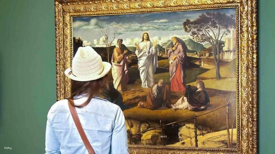 Small Group Tour of Capodimonte Museum in Naples