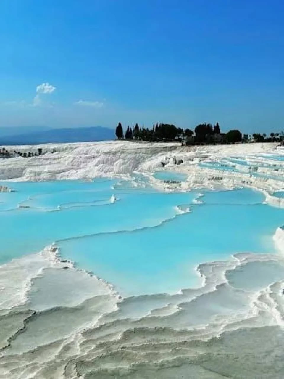 Exploring Pamukkale and Hierapolis ruins group tour from Denizli