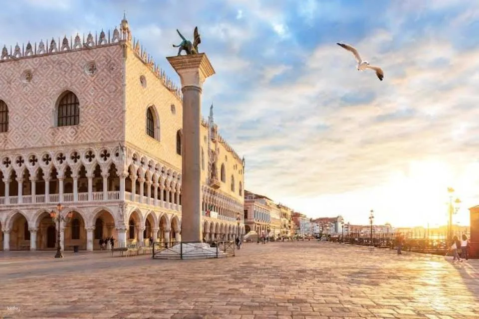 Venice ninety minute tour with a local