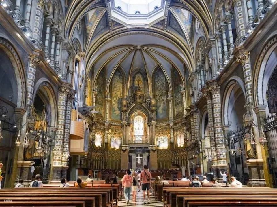 Millennium Montserrat tour with cog-wheel train and black Madonna