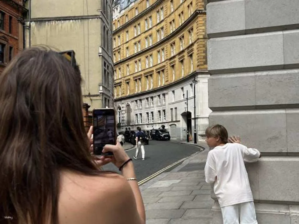 Harry Potter Walking Guided Tour with Thames Cruise and London Eye