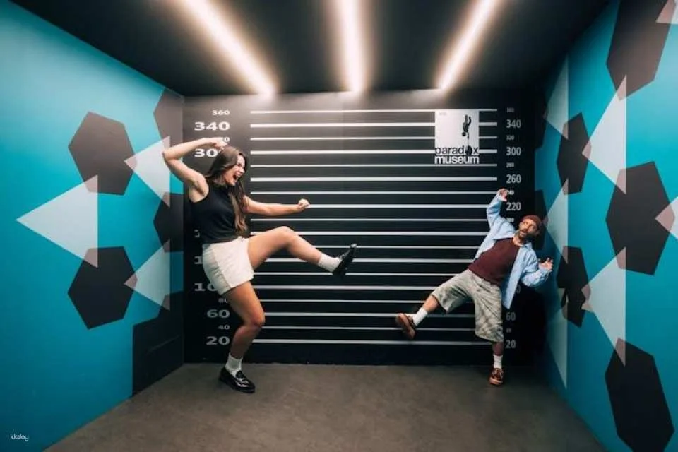 Paradox Museum Paris entrance tickets