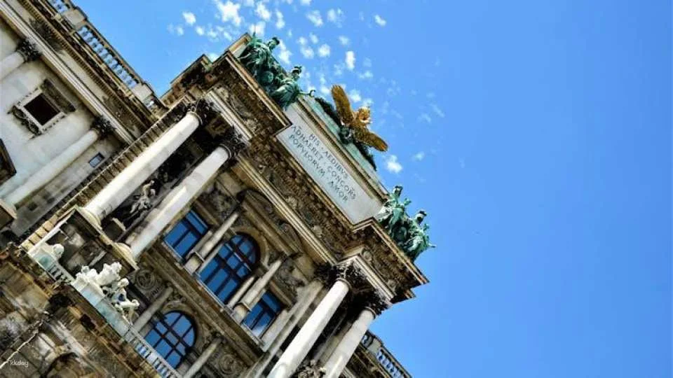 Self-guided discovery walk in Vienna’s center