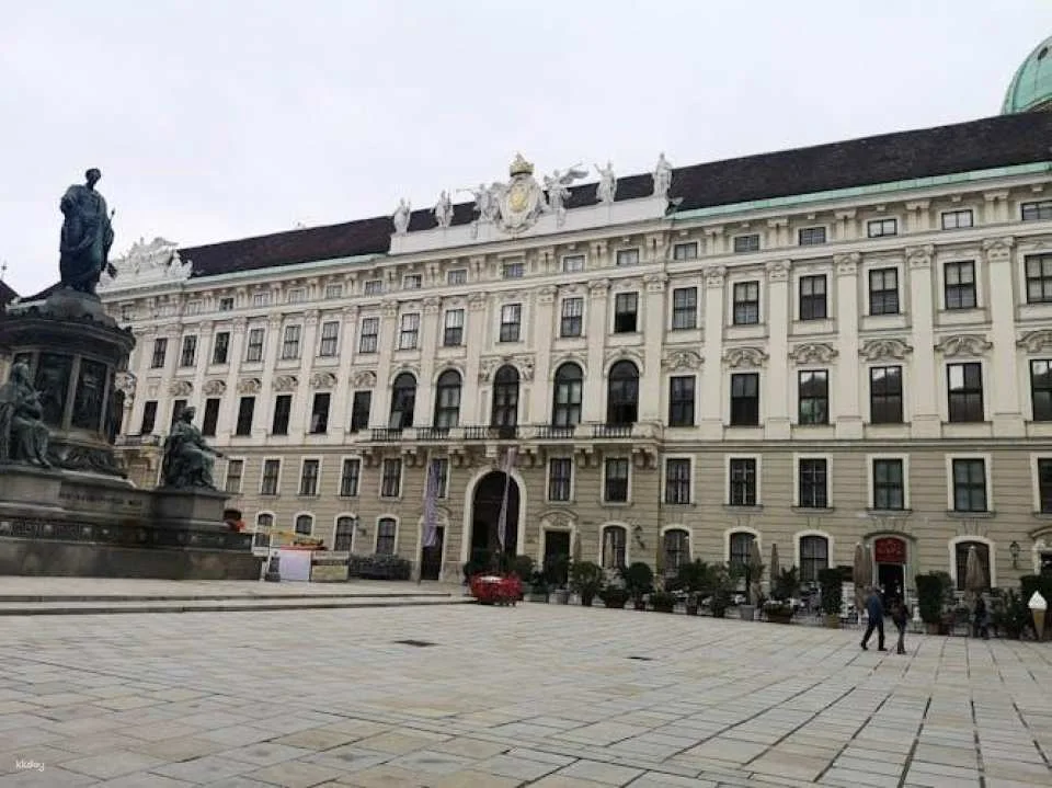 In-app audio tour of Vienna's architectural landmarks
