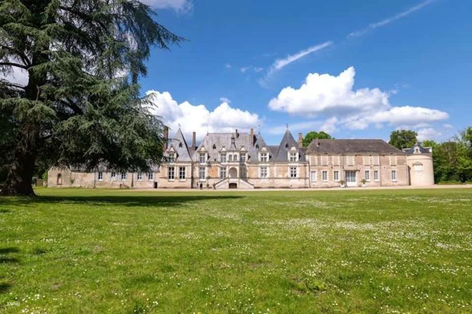E-Bike Tour to Chambord from Villesavin