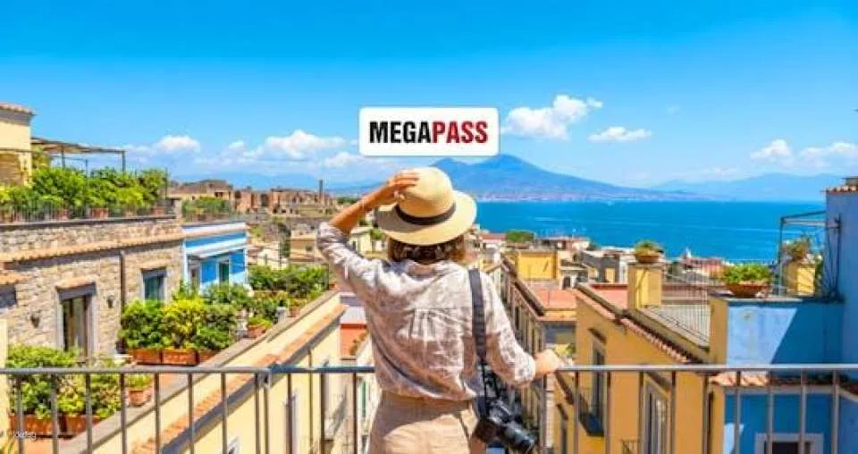 Naples pass with Pompeii, Underground and hop-on hop-off bus tour