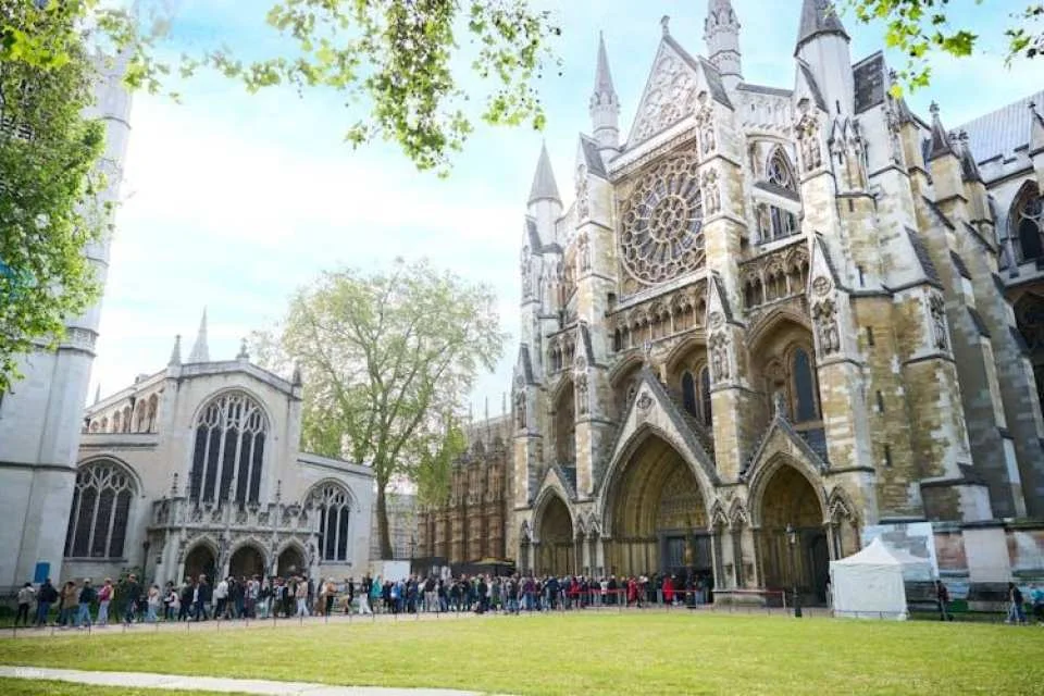 London in a Day: Tower of London, Westminster Abbey and river cruise