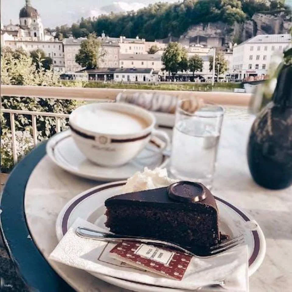 Salzburg top sights self-guided tour with Mozart and Sound of Love