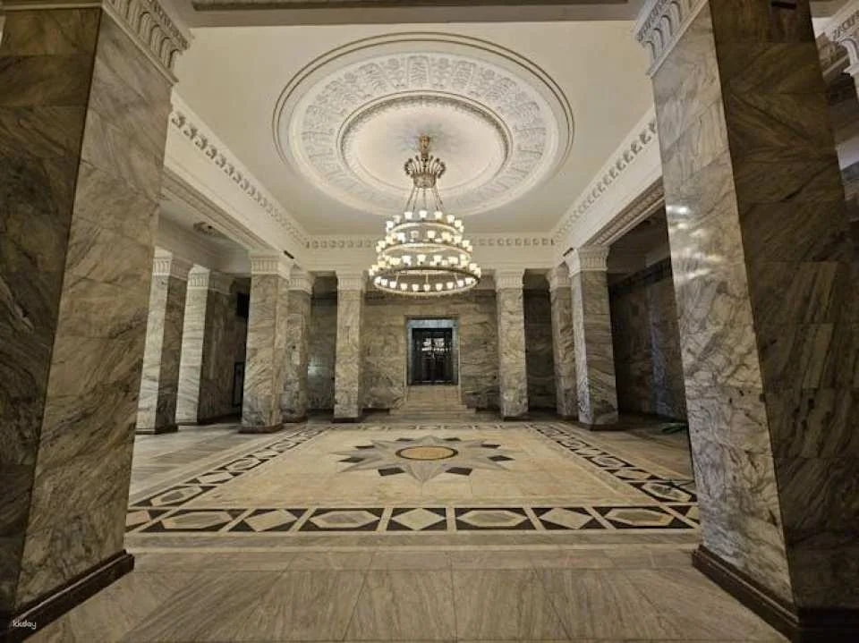 Palace of Culture and Science skip-the-line ticket and tour in English
