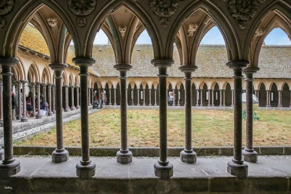 3-Day Excursion in Normandy, Mt Saint-Michel, Loire Valley from Paris