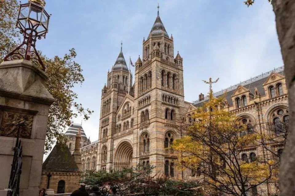 London Natural History Museum With German In-App Audio Tour