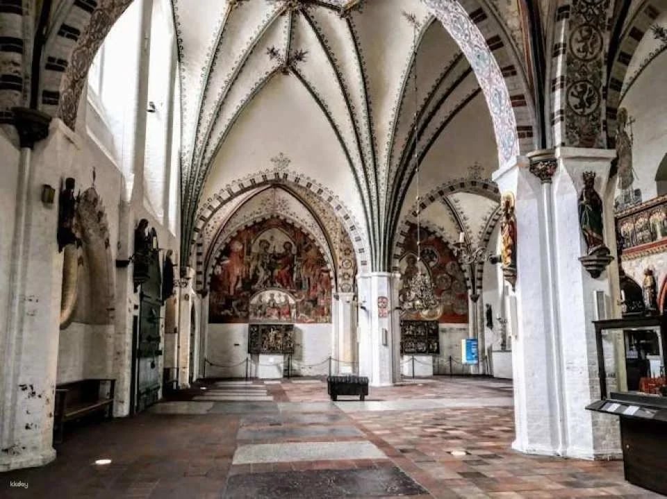 Audio tour through the historic architecture of Lübeck