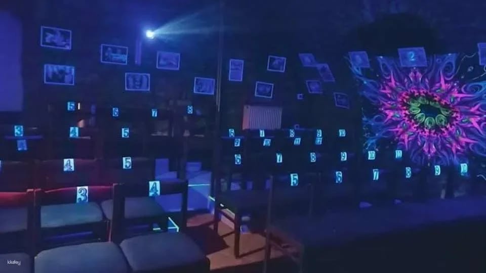Black light theatre show in Prague "Images of Love"