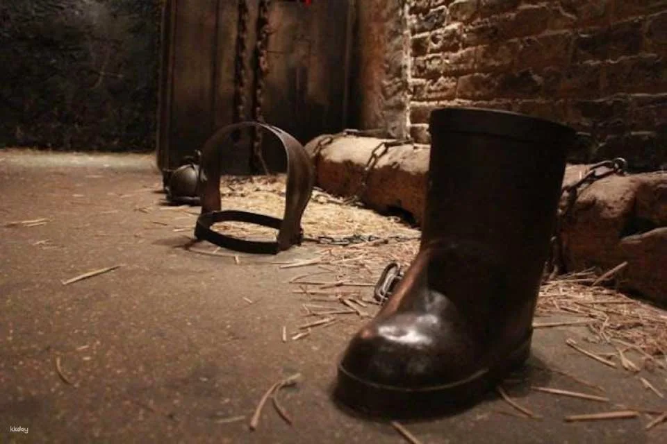 Harry Potter Azkaban Guided Tour with Clink Prison Museum Ticket