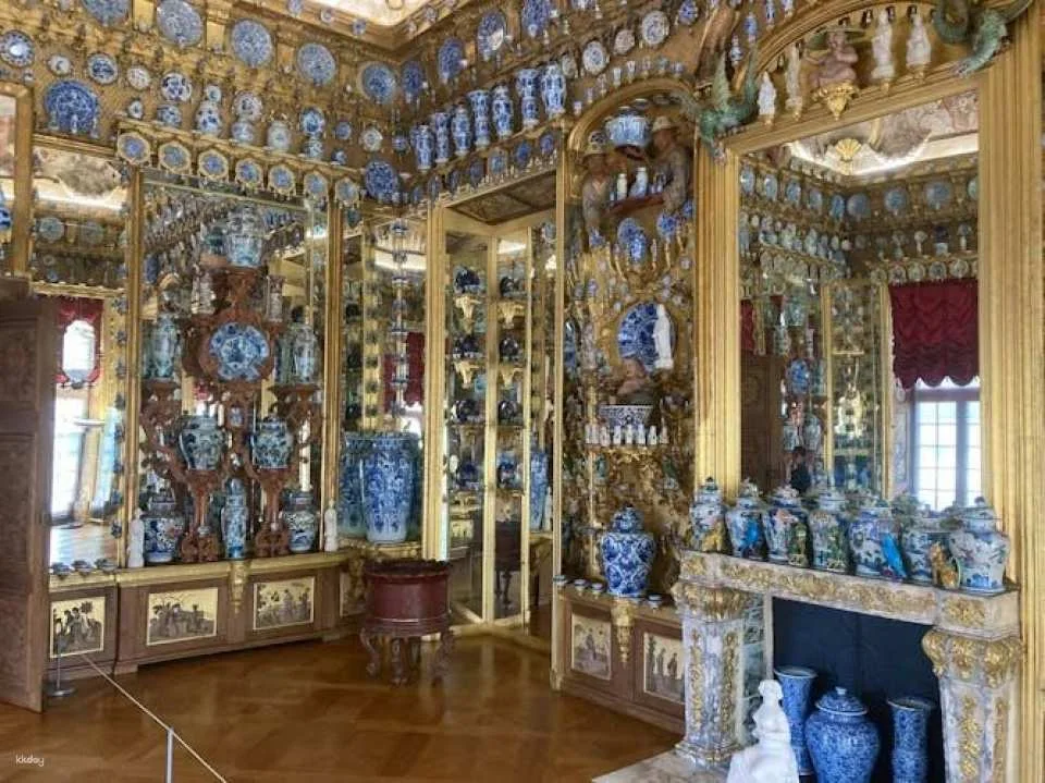Self-guided audio tour of Charlottenburg palace and gardens