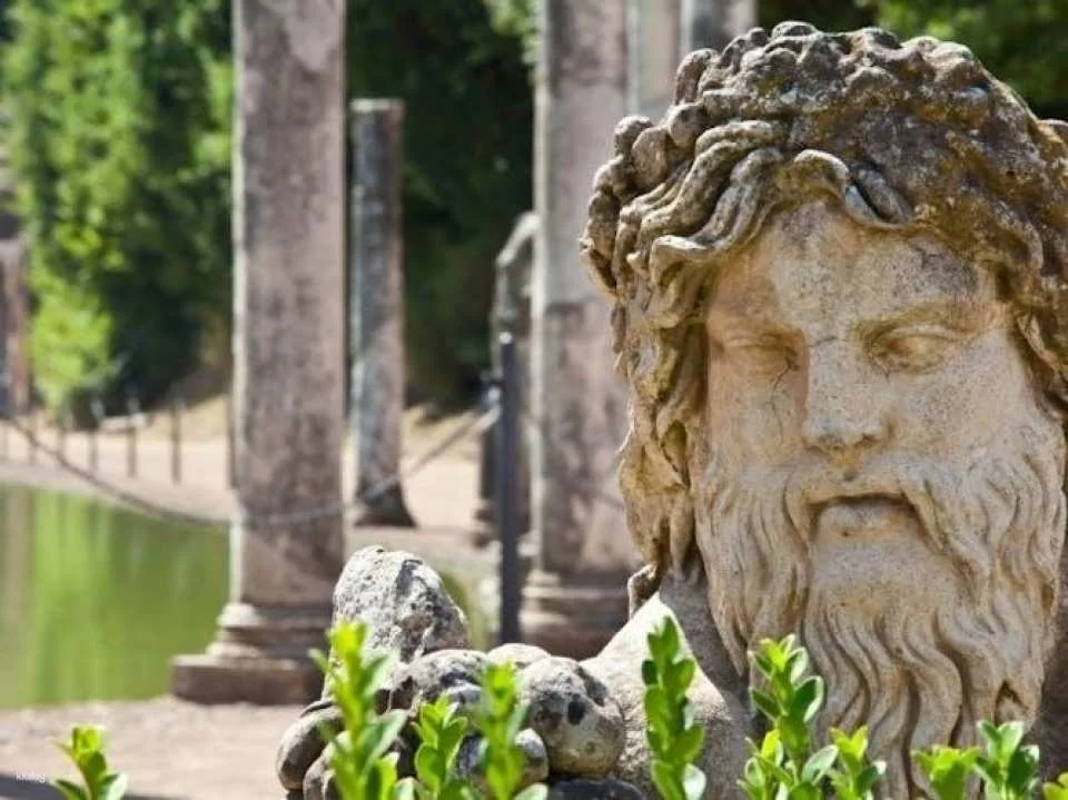 Hadrian's Villa and Villa d'Este half-day tour
