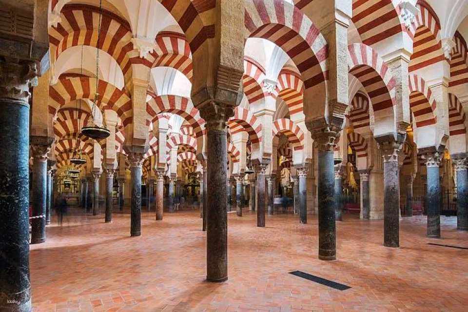 Mosque of Cordoba and Jewish quarter guided tour