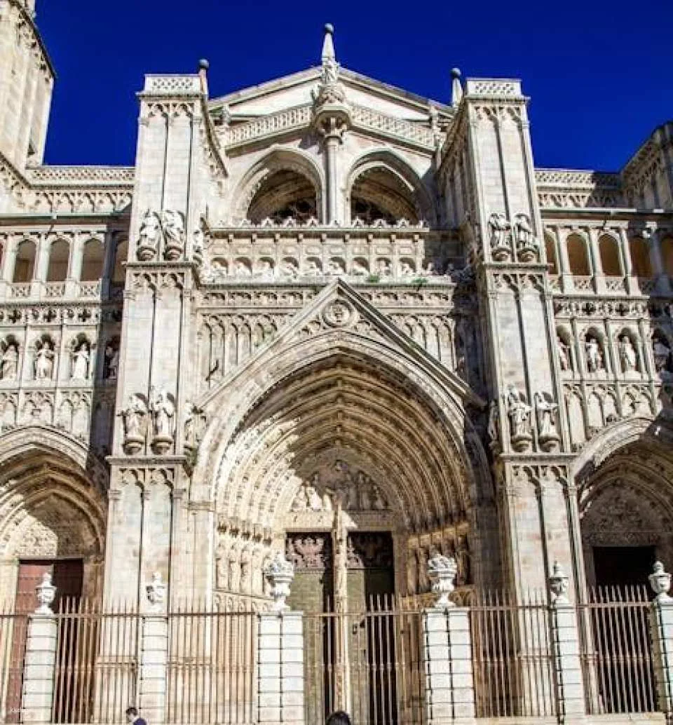Guided tour to Santa María de Toledo Cathedral
