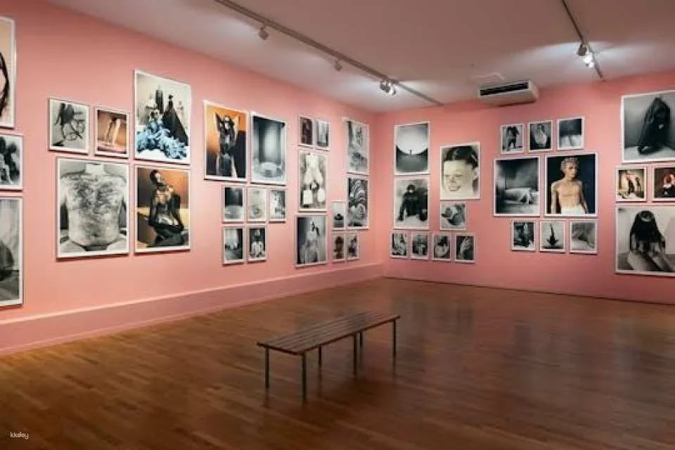 Amsterdam Foam Photography Museum Admission Ticket