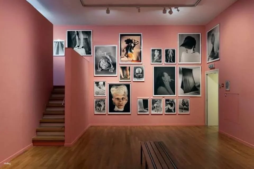 Amsterdam Foam Photography Museum Admission Ticket