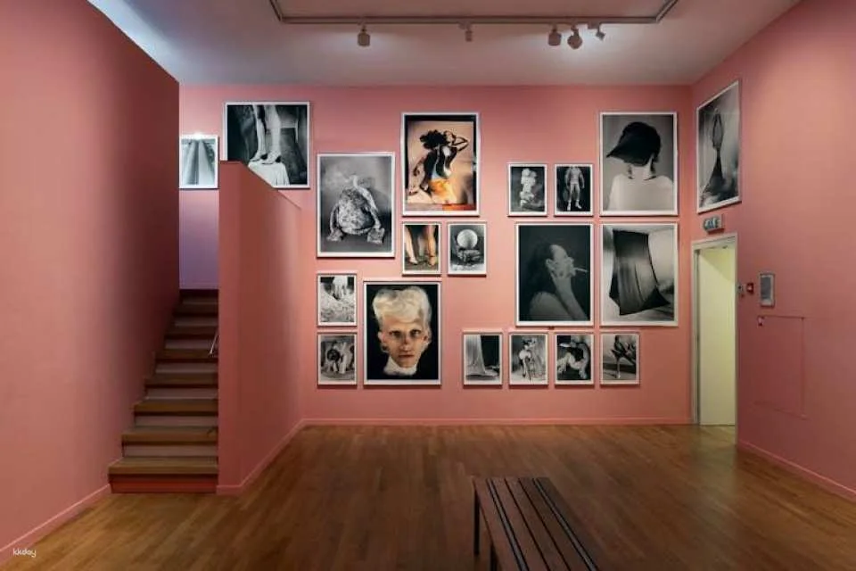 Amsterdam Foam Photography Museum Admission Ticket