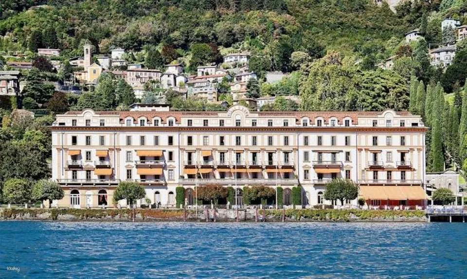 Lake Como shared boat tour