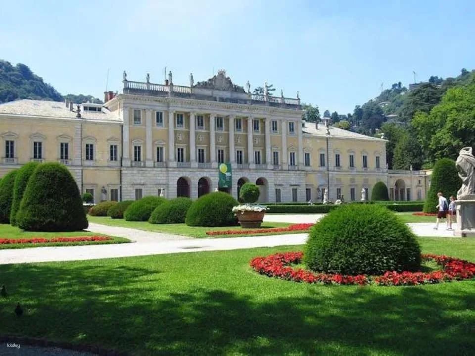 Lake Como shared boat tour