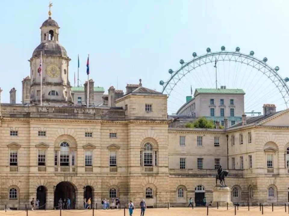 Westminster Walking Tour with Visit to Kew Gardens