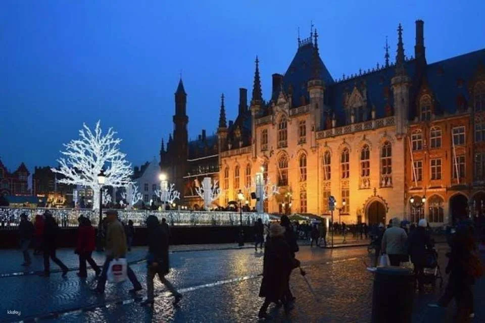 Magic Christmas tour in Bruges