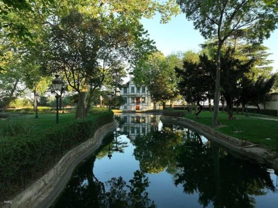 Yildiz Palace Skip-the-Line Ticket and Audio Guide