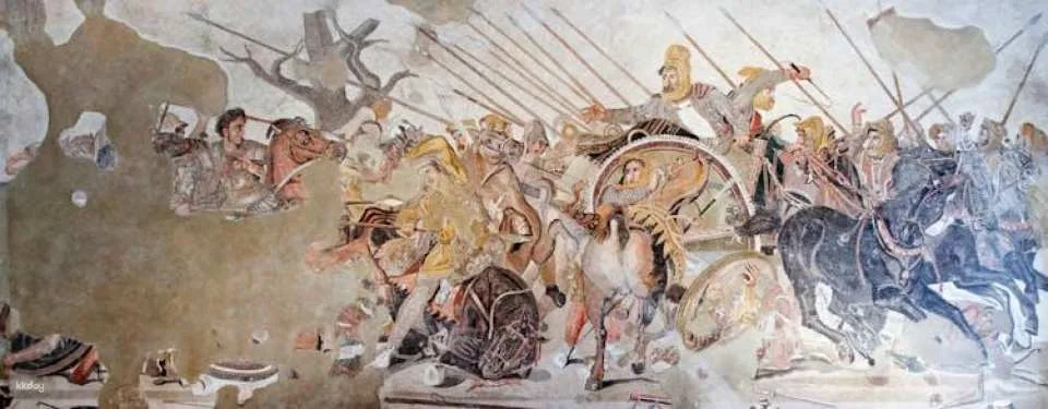 Guided Tour of the National Archaeological Museum of Naples with an archaeologist