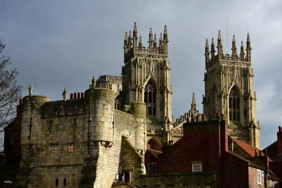 Best of York small group walking tour