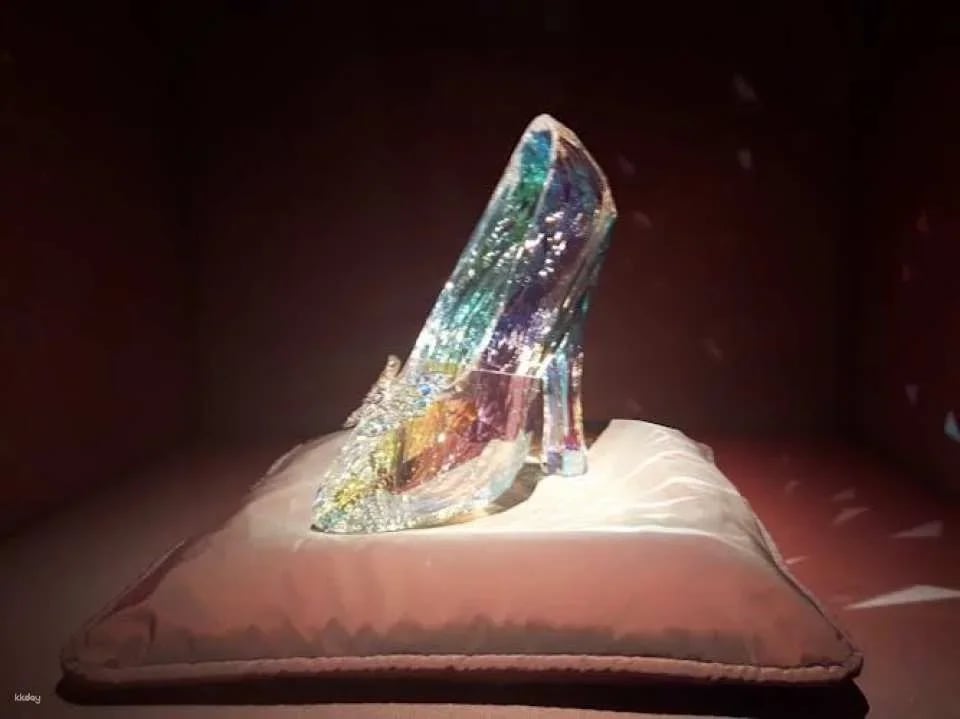 Private half-day trip to Swarovski Crystal Worlds from Innsbruck