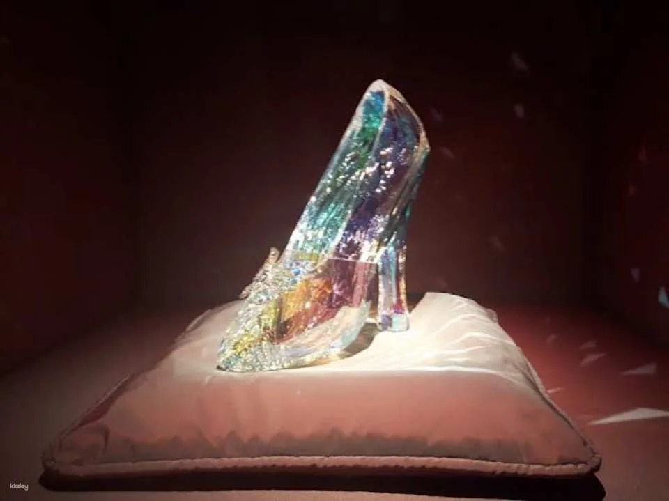 Private half-day trip to Swarovski Crystal Worlds from Innsbruck