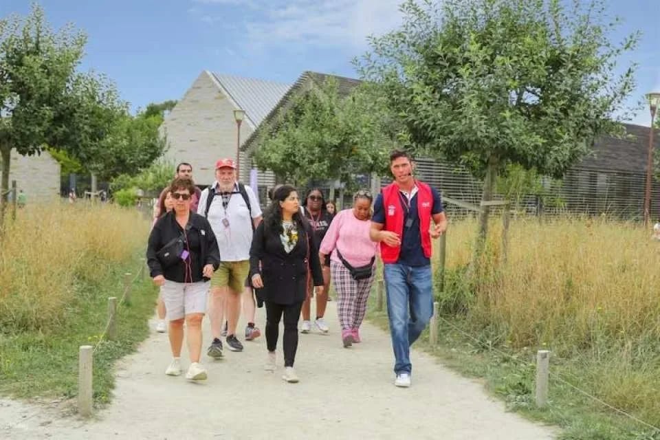 2-Day Excursion to Mont Saint-Michel, Loire Valley Chateaux and Wine Tasting from Paris
