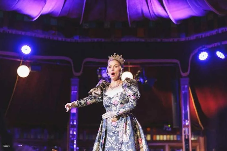 Strauss Dinner Show