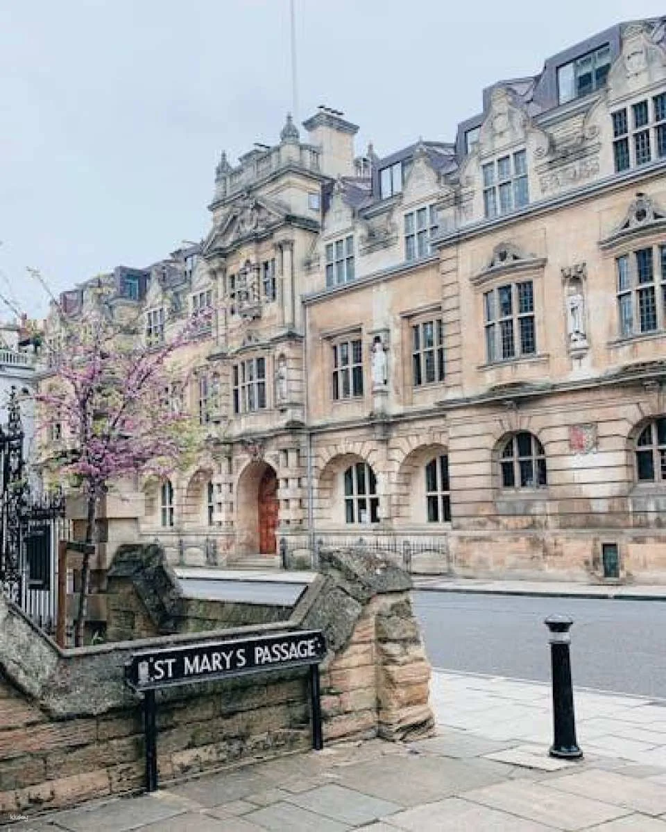 Oxford Official CS Lewis and JRR Tolkien walking tour