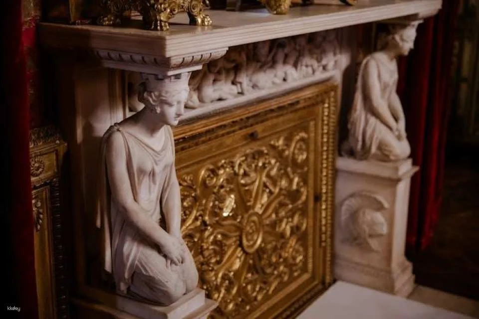 Royal Palace guided tour with skip the line ticket