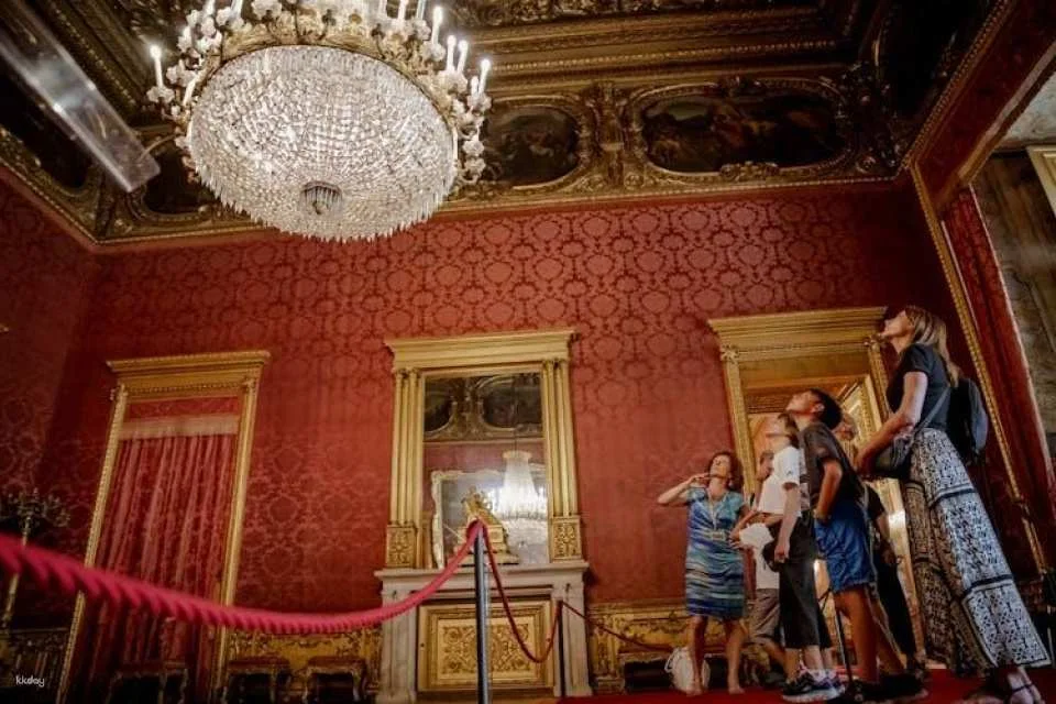 Royal Palace guided tour with skip the line ticket