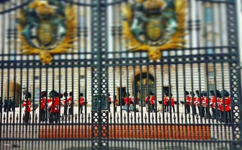 London Top Sights Guided Tour with Entrance to Westminster Abbey