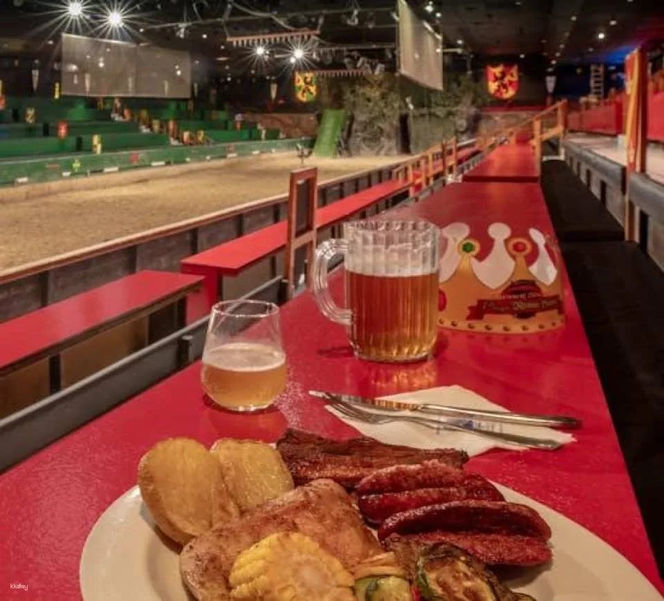 Dinner with Robin Hood themed show at Desafío Medieval