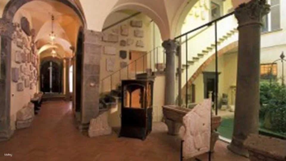 Musei Arezzo Pass B and Arezzo Guided Walking Tour Bundle