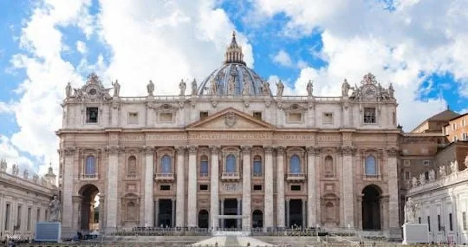 3-hour guided tour in the Vatican Museums and St Peter's Basilica