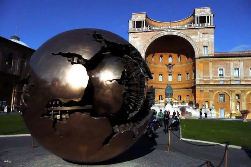 3-hour guided tour in the Vatican Museums and St Peter's Basilica