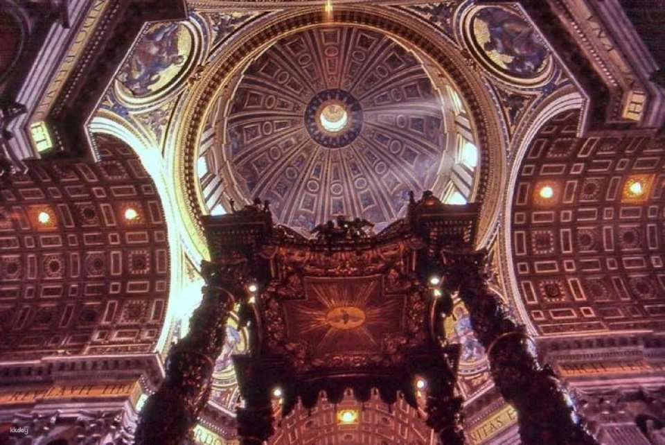3-hour guided tour in the Vatican Museums and St Peter's Basilica