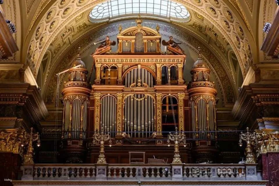 St.Stephen's Basilica Entrance with Grand Organ Concert