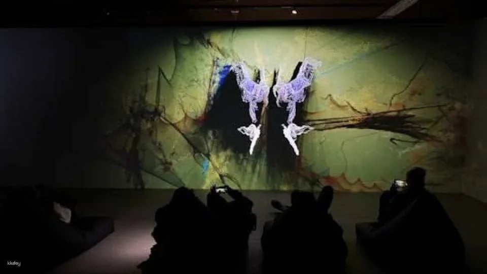New Art Centre in Tarragona tickets and guided tour