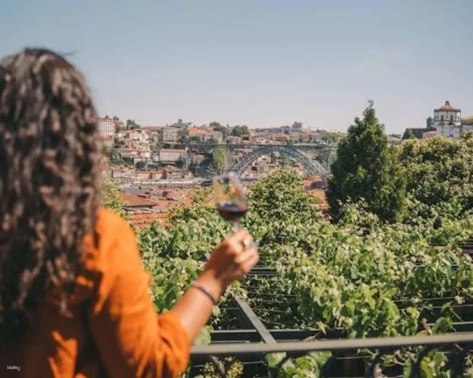 Self-Guided Taylor's Port Cellars Tour and Tasting in Porto