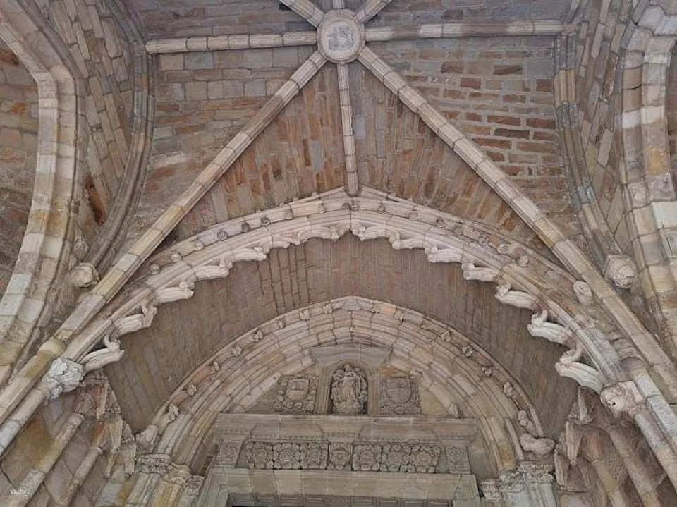 Guided tour of Santander's Cathedral of Our Lady of the Assumption